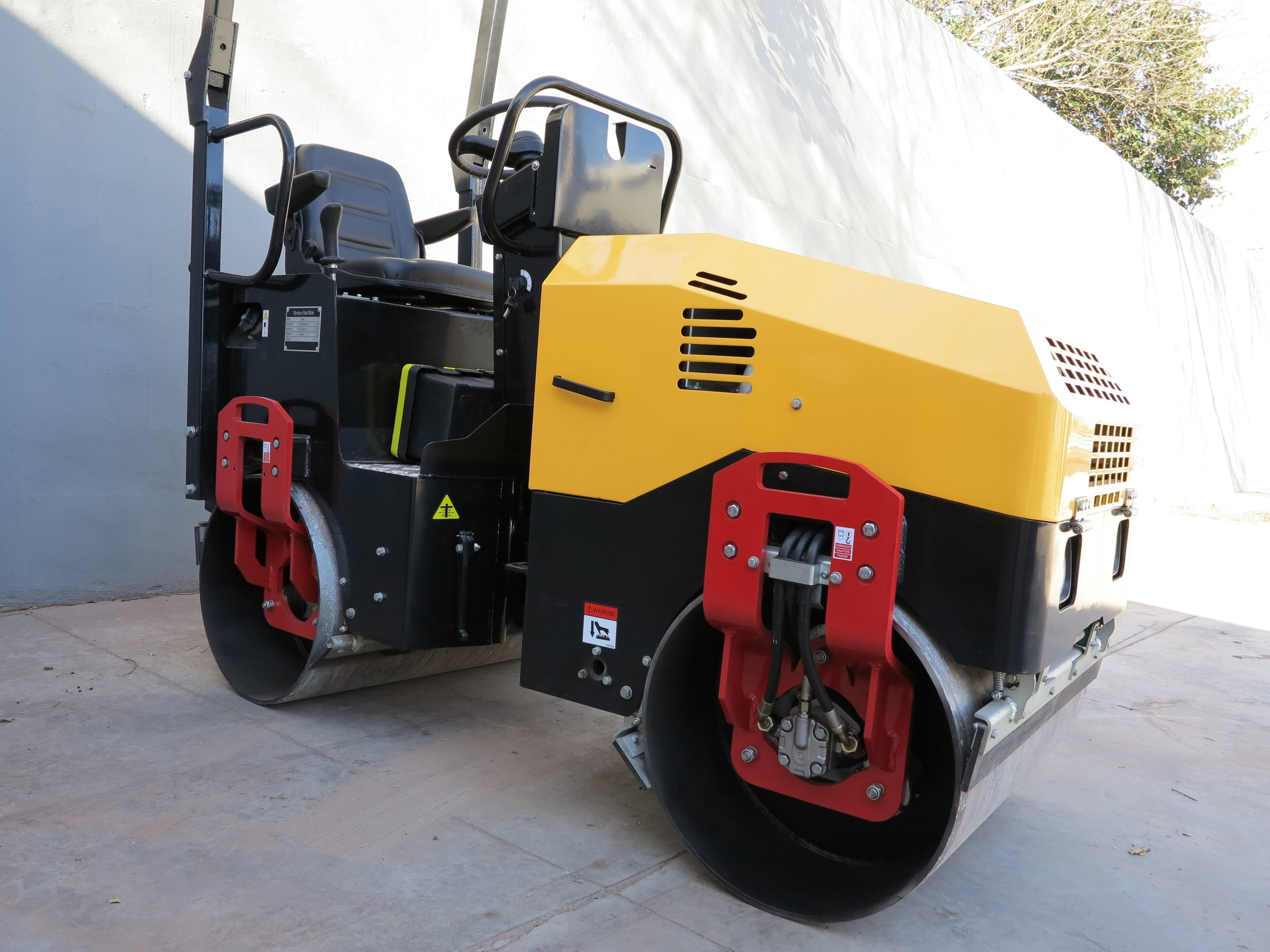 Rodillo Compactador Doble Temuco TRR1500H,rodillo compactador